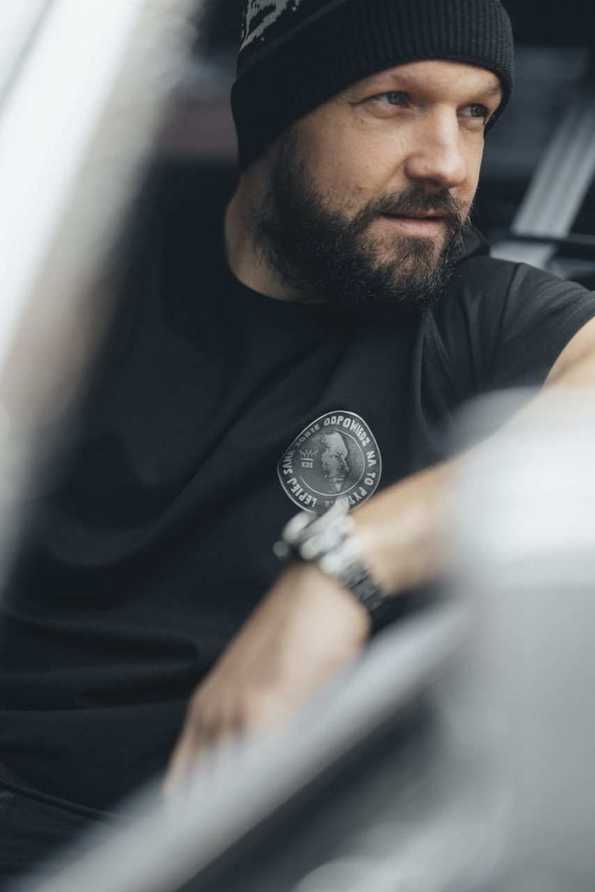 Koszulka oversize Sama sobie odpowiedz na to pytanie - obrazek 5